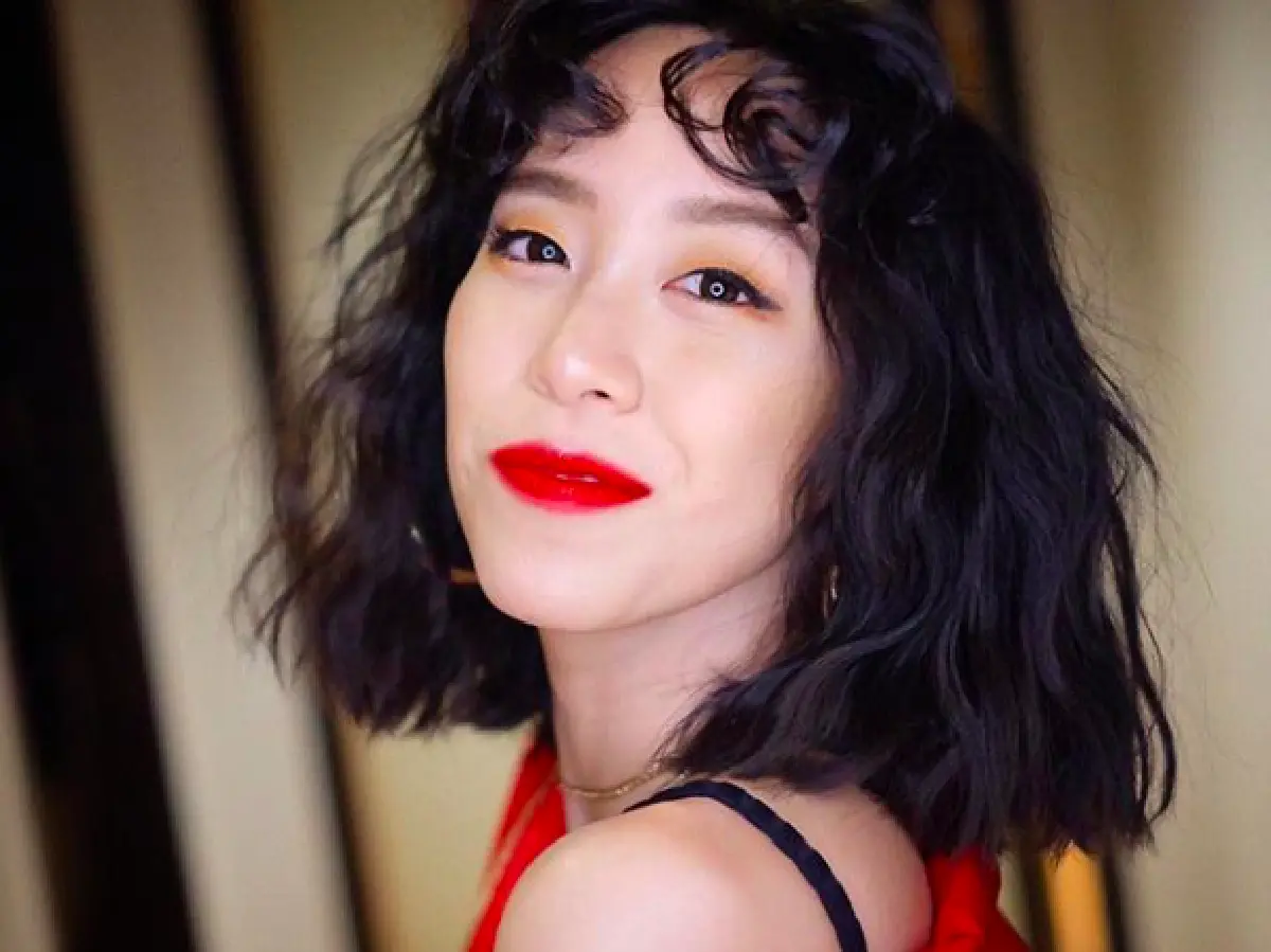 สมกับเป็นไอดอลยุค 90 "พลอย หอวัง” จัดปาร์ตี้กลางลานโบว์ลิ่ง ต้อนรับอายุ 33 ปี