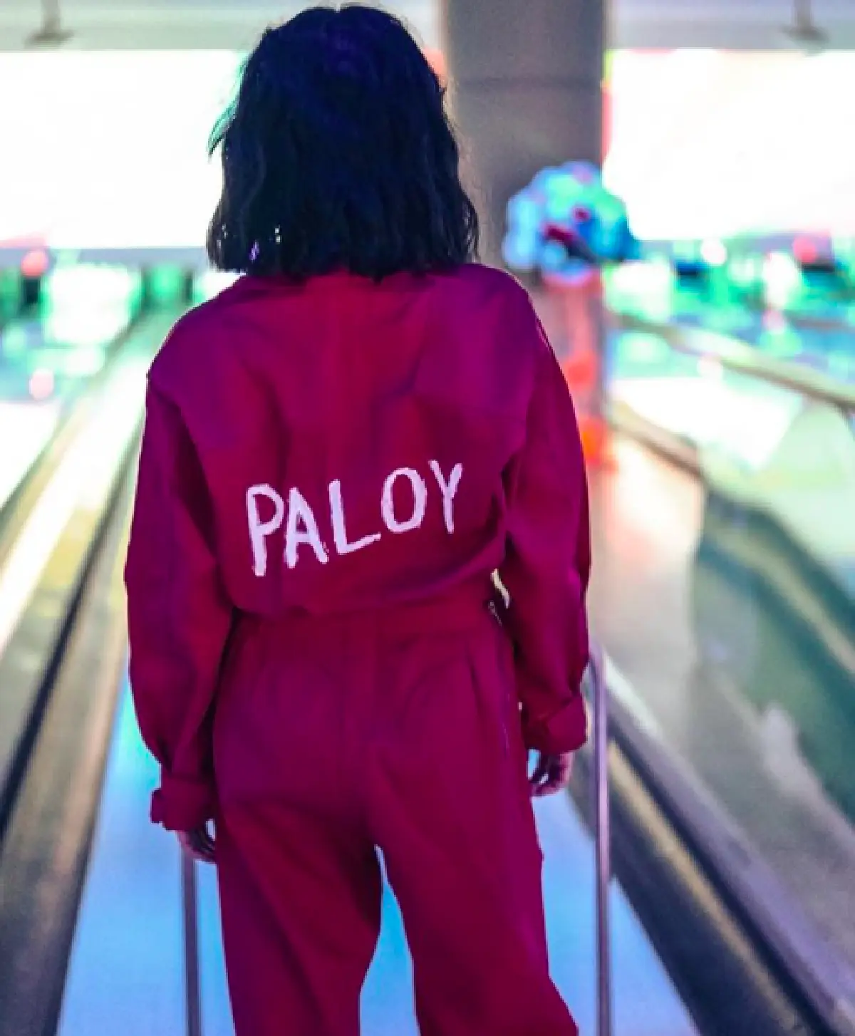 สมกับเป็นไอดอลยุค 90 "พลอย หอวัง” จัดปาร์ตี้กลางลานโบว์ลิ่ง ต้อนรับอายุ 33 ปี