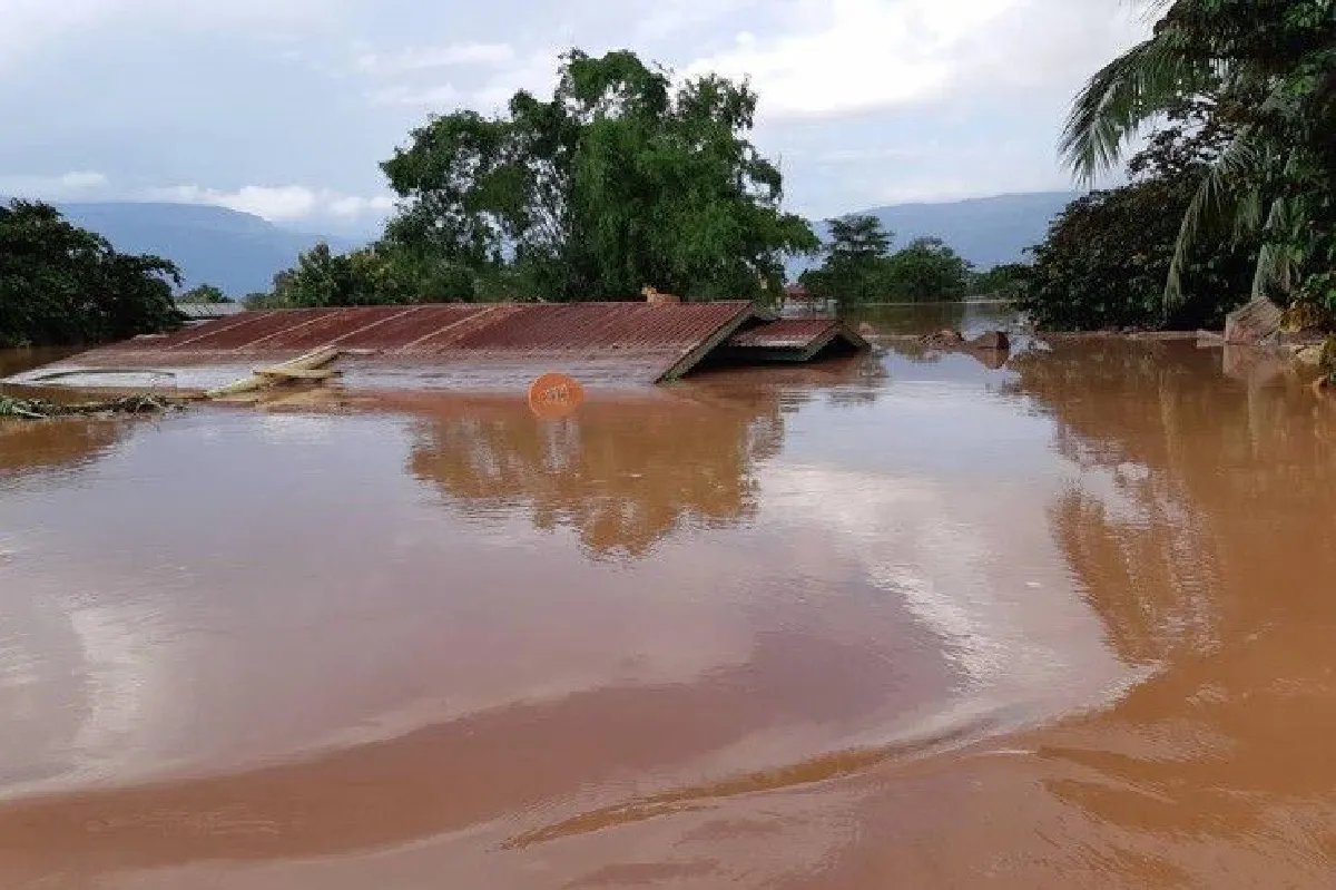 สื่อลาวเผยภาพความเสียหายเหตุเขื่อนเซเปียนแตก