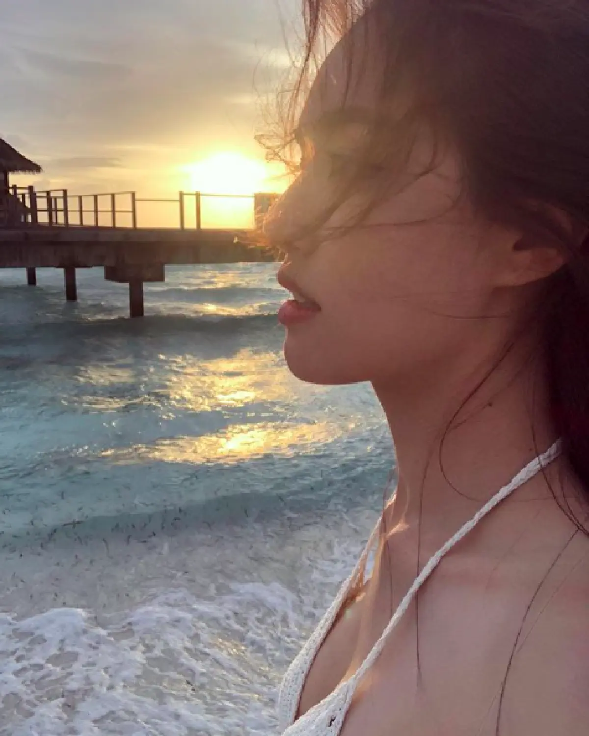 ”เกรซ” เซ็กซี่กระชากใจ กับชุดว่ายน้ำสุดแซ่บ เที่ยวทะเลมัลดีฟส์