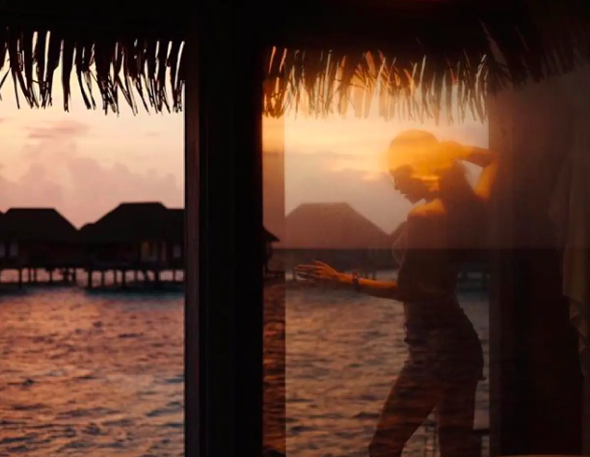 ”เกรซ” เซ็กซี่กระชากใจ กับชุดว่ายน้ำสุดแซ่บ เที่ยวทะเลมัลดีฟส์