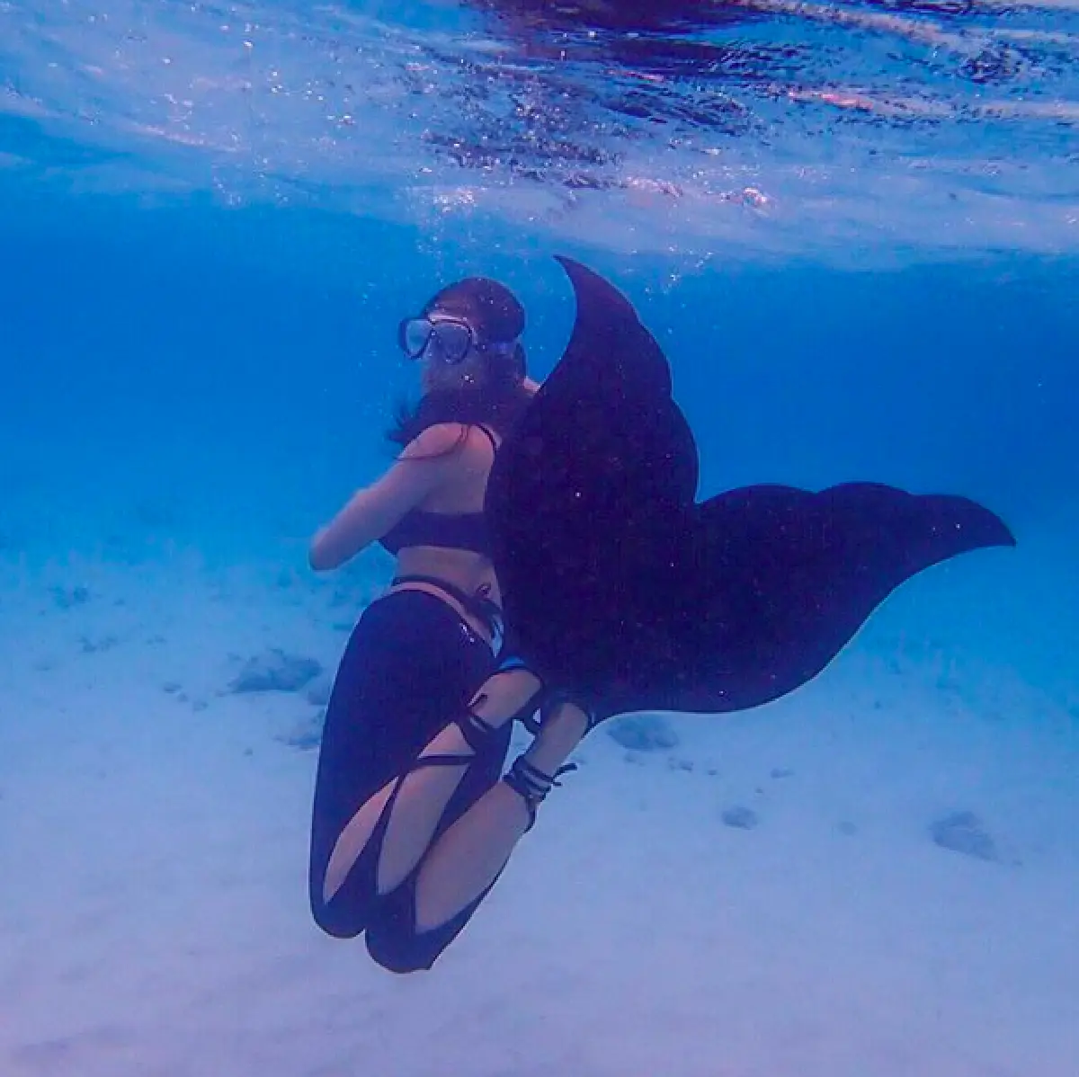 ”เกรซ” เซ็กซี่กระชากใจ กับชุดว่ายน้ำสุดแซ่บ เที่ยวทะเลมัลดีฟส์