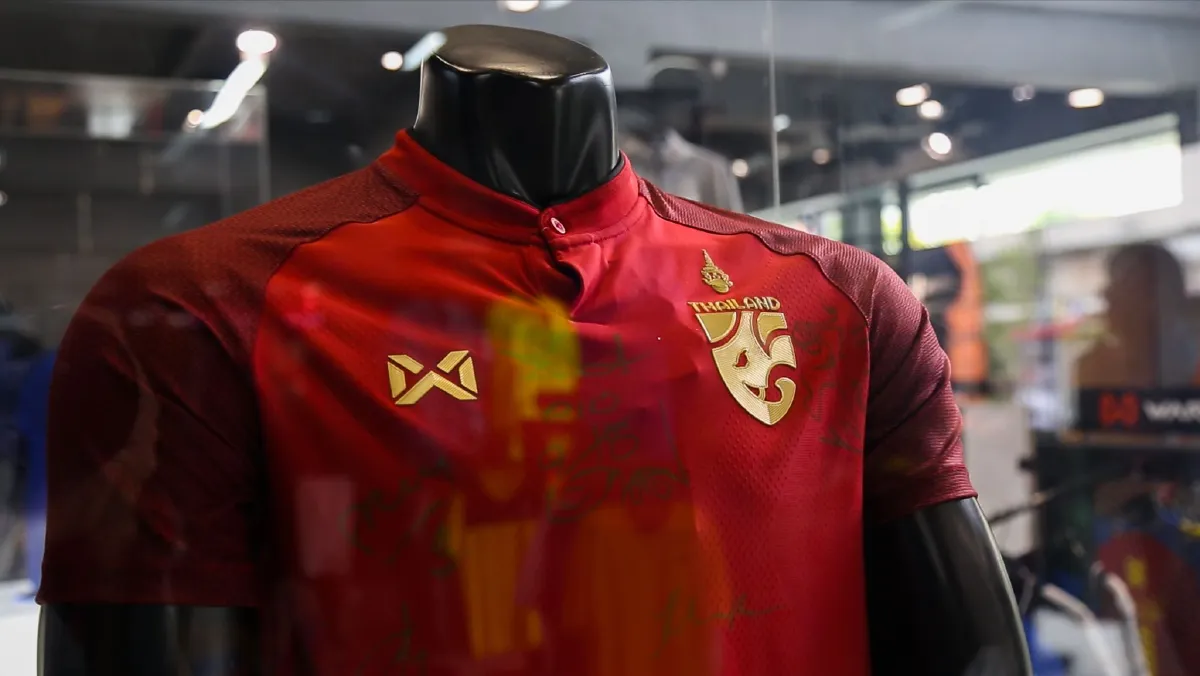 "วันหนึ่งเมสซี่อาจใส่เสื้อคนไทย เพราะไม่มีอะไรเป็นไปไม่ได้" ฮิม-วิศัลย์ ผู้ปฏิวัติเสื้อทีมช้างศึก