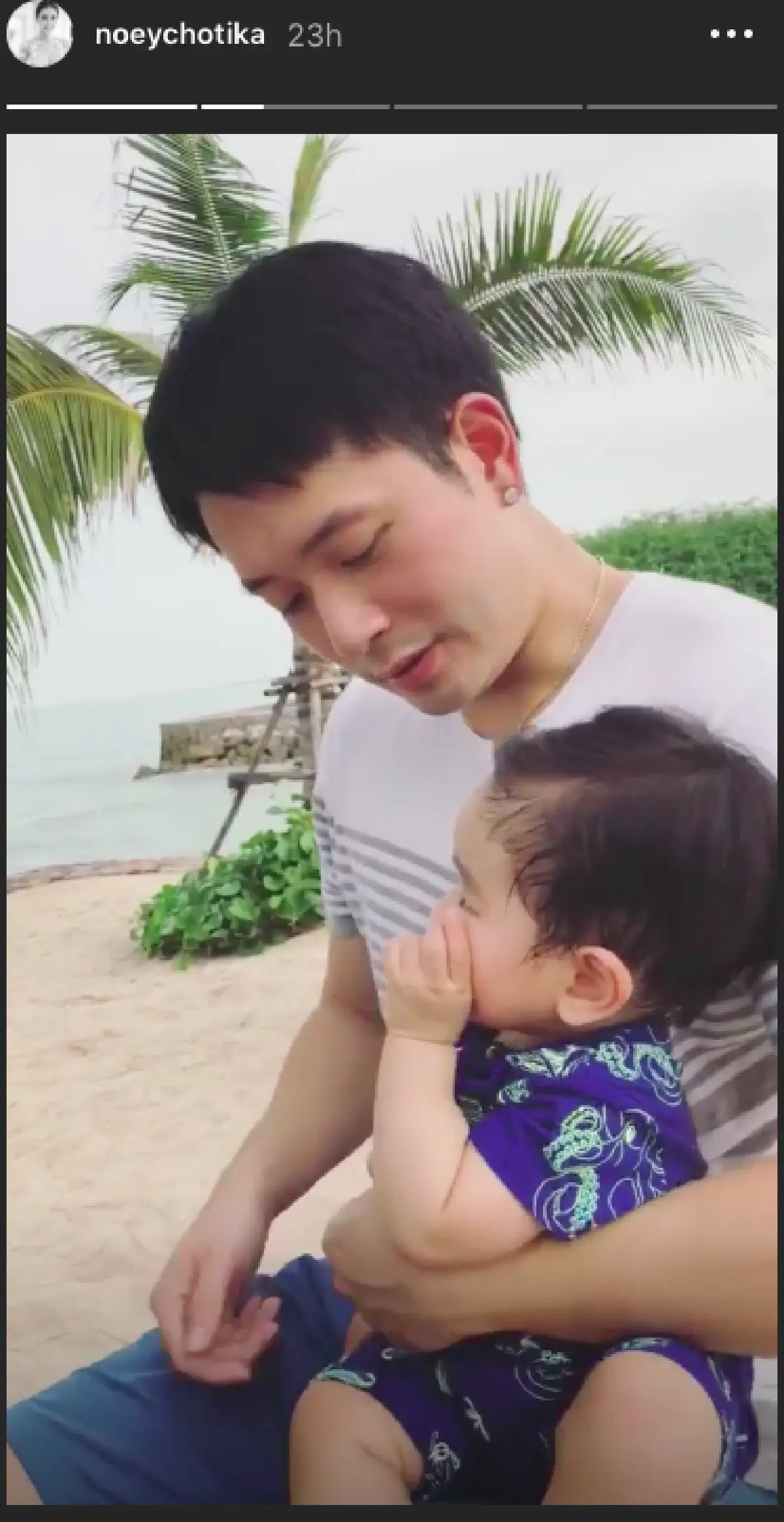 ยิ่งมีลูกยิ่งแซ่บ! “เนย” ขออวดความเซ็กซี่ พา “น้องอคิณ” เที่ยวทะเล