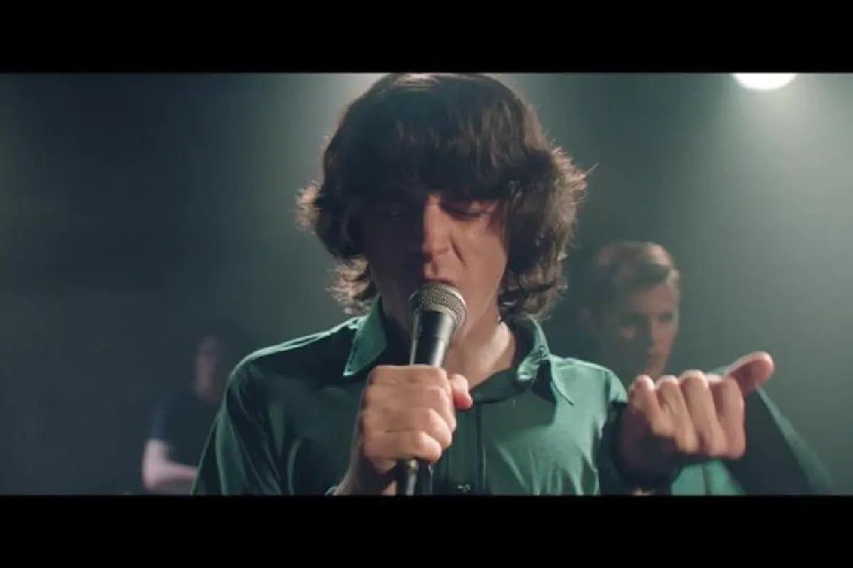 ความบ้าคลั่งของการเกิดมาเพื่อแตกต่าง