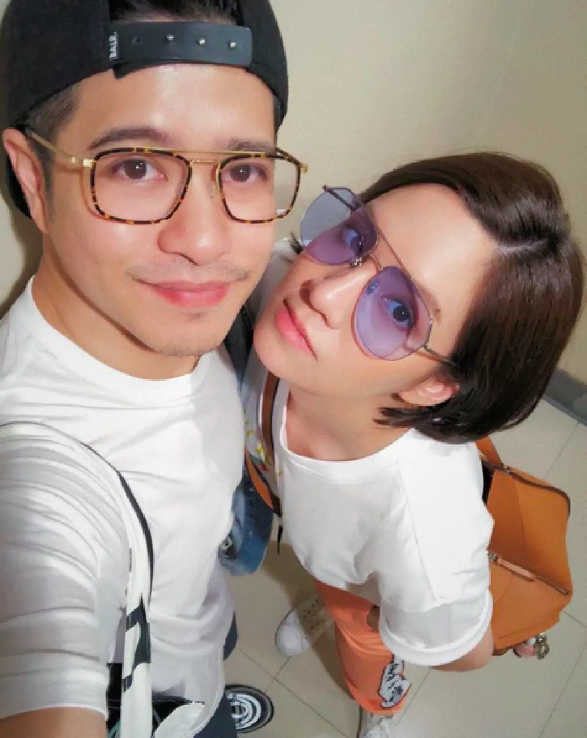 คนโสดตาร้อนผ่าว “จ๊ะ-เอิน” ควงคู่เที่ยวสมุย สวีทหวานในสระน้ำ