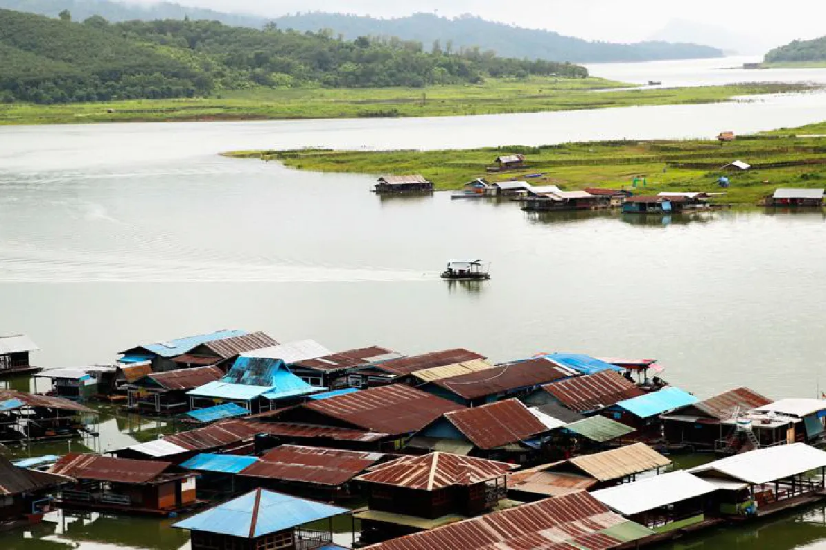 โลกอีกใบใน ‘สังขละบุรี’