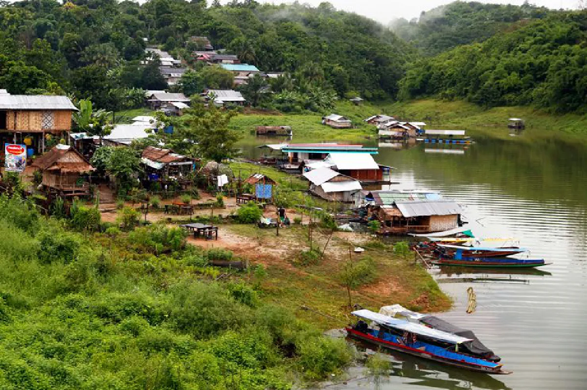 โลกอีกใบใน ‘สังขละบุรี’