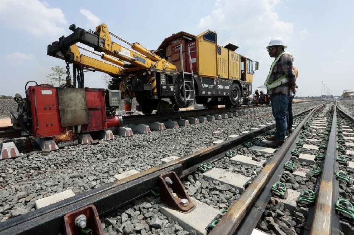 ครม.อนุมัติสร้างรถไฟทางคู่เด่นชัย-เชียงราย-เชียงของคาดเปิดใช้ปี65 ครม.อนุมัติสร้างรถไฟทางคู่เด่นชัย-เชียงราย-เชียงของคาดเปิดใช้ปี65