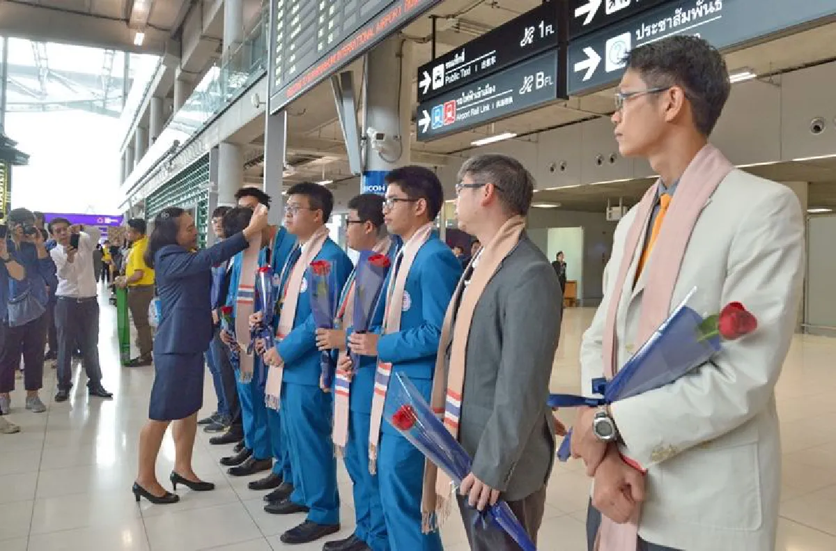 เด็กไทยสร้างชื่อคว้า1ทอง4เงินแข่งฟิสิกส์โอลิมปิกโลก