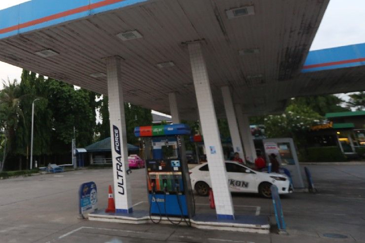 ปตท.-บางจากลดราคาน้ำมันทุกชนิด 40 สต. ปตท.-บางจากลดราคาน้ำมันทุกชนิด 40 สต.