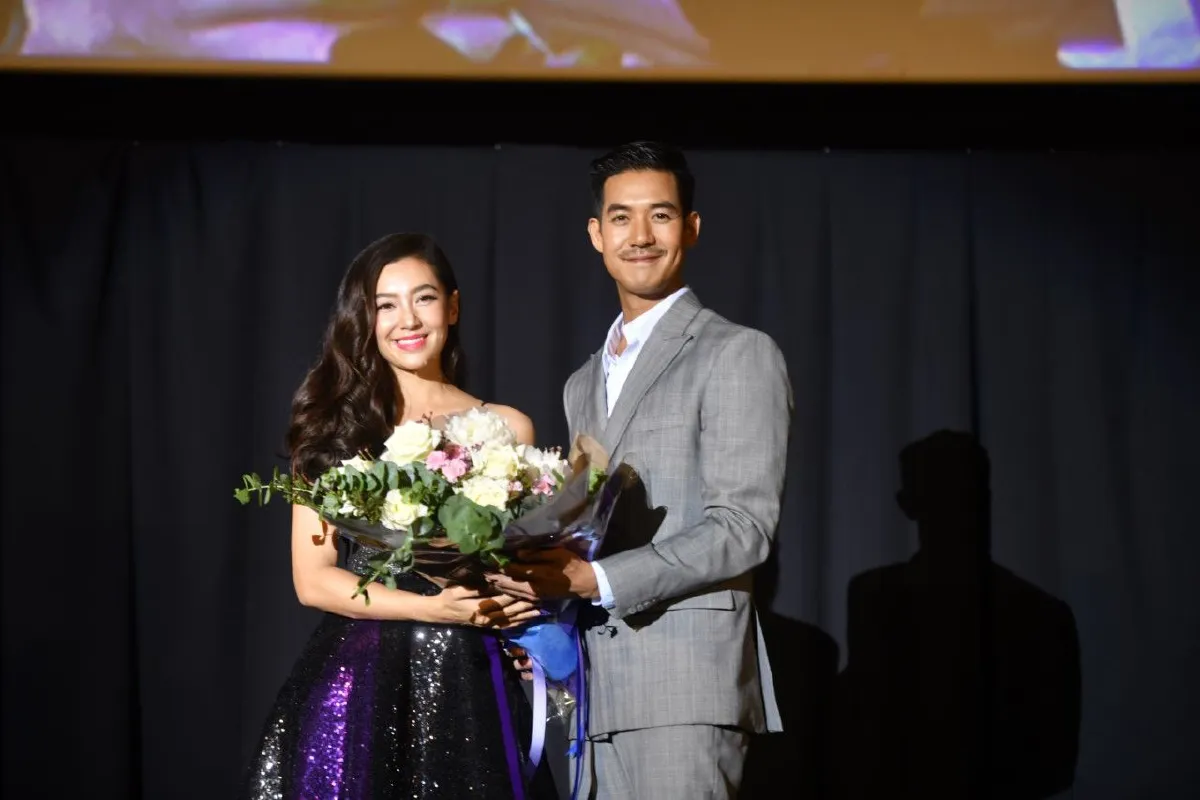 หยุดยิ้มไม่ได้! เบลล่า-เวียร์ ความรักล้นใจ..ควงคู่โชว์หวานกลางเวที