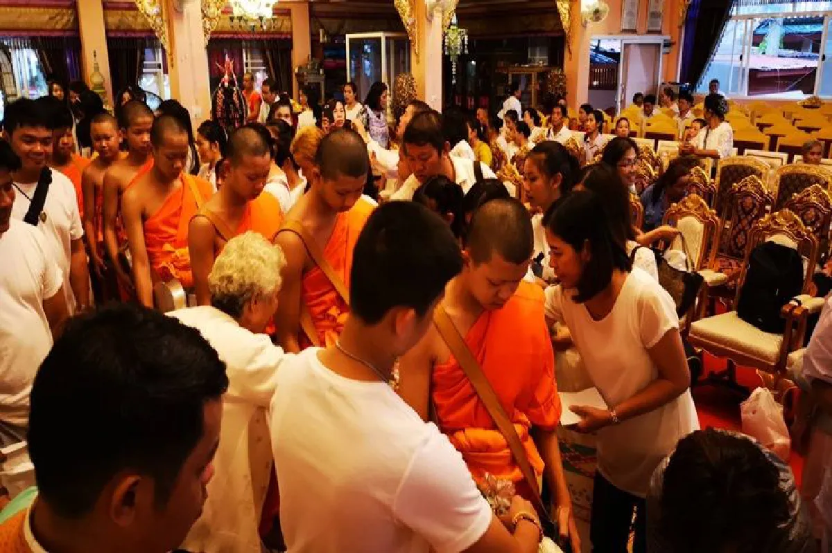 11สามเณรทีมหมูป่าลาสิกขา
