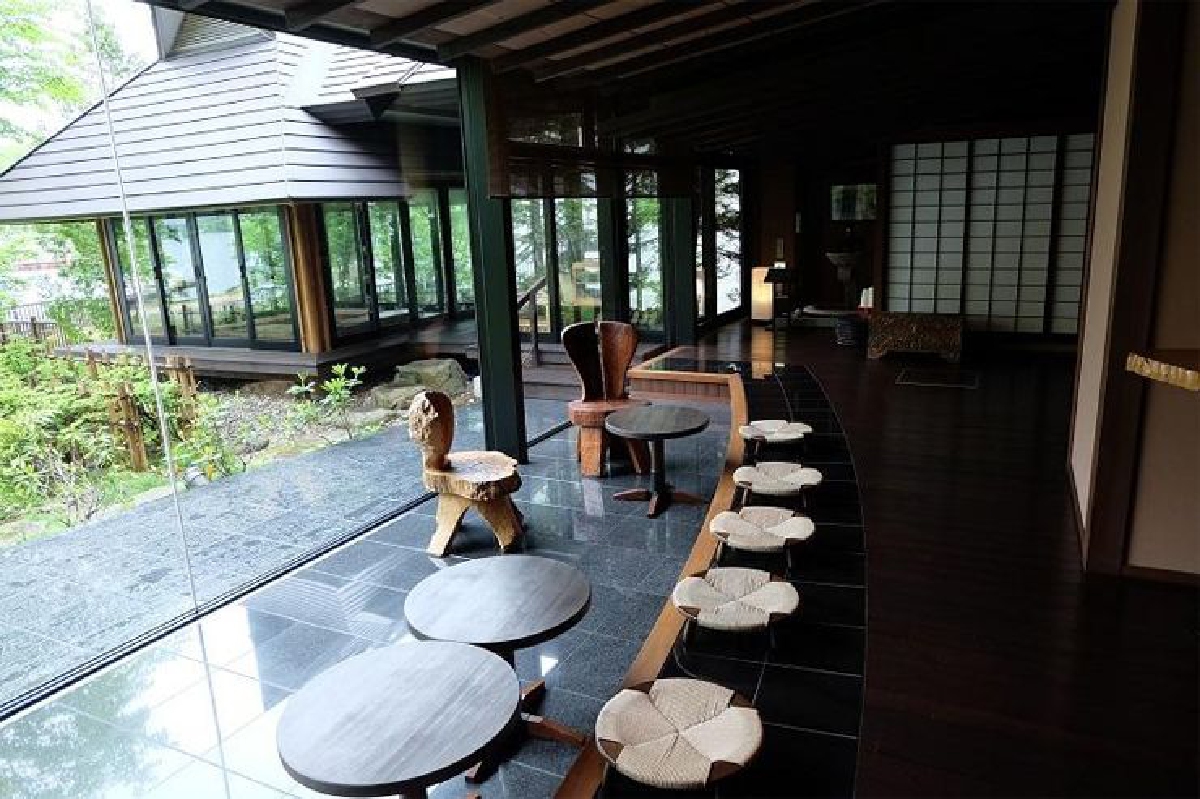 ขับรถเที่ยวฮอกไกโด (6) ขับรถเที่ยวฮอกไกโด (6)