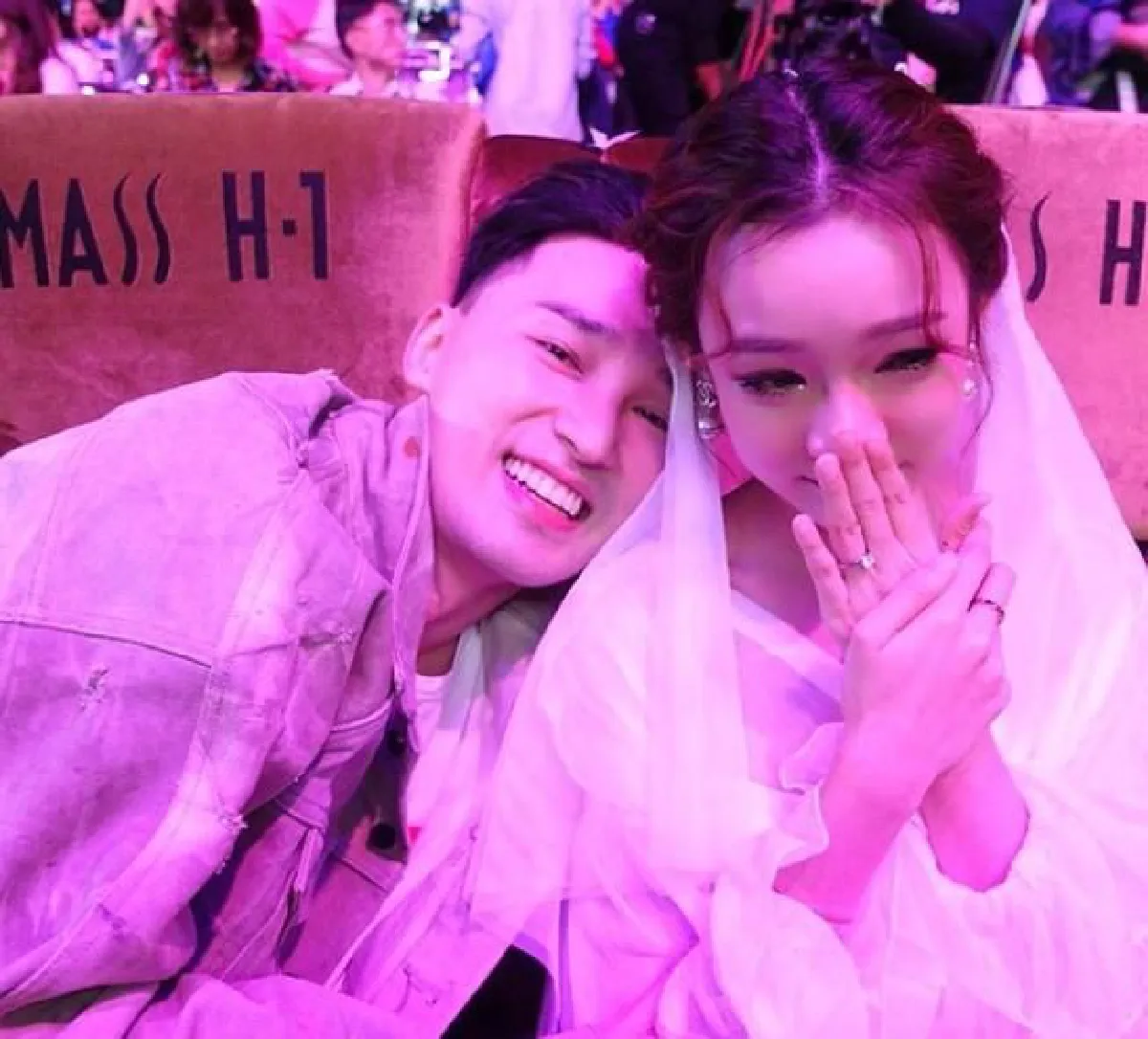ซูมภาพว่าที่เจ้าสาวป้ายแดง "พลอย เดอะกิ๊ก” กับพัฒนาการความสวย ที่จำแทบไม่ได้