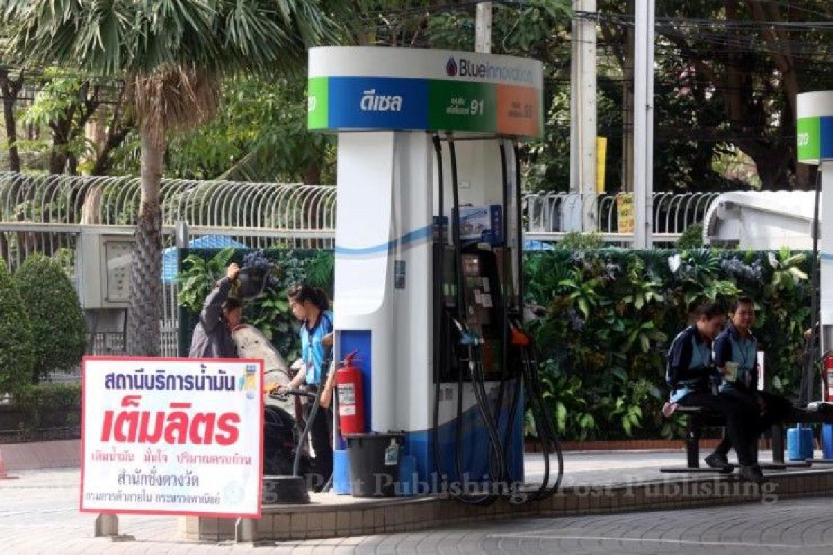 ปตท.-บางจากปรับขึ้นน้ำมันทุกชนิด40สต. ปตท.-บางจากปรับขึ้นน้ำมันทุกชนิด40สต.