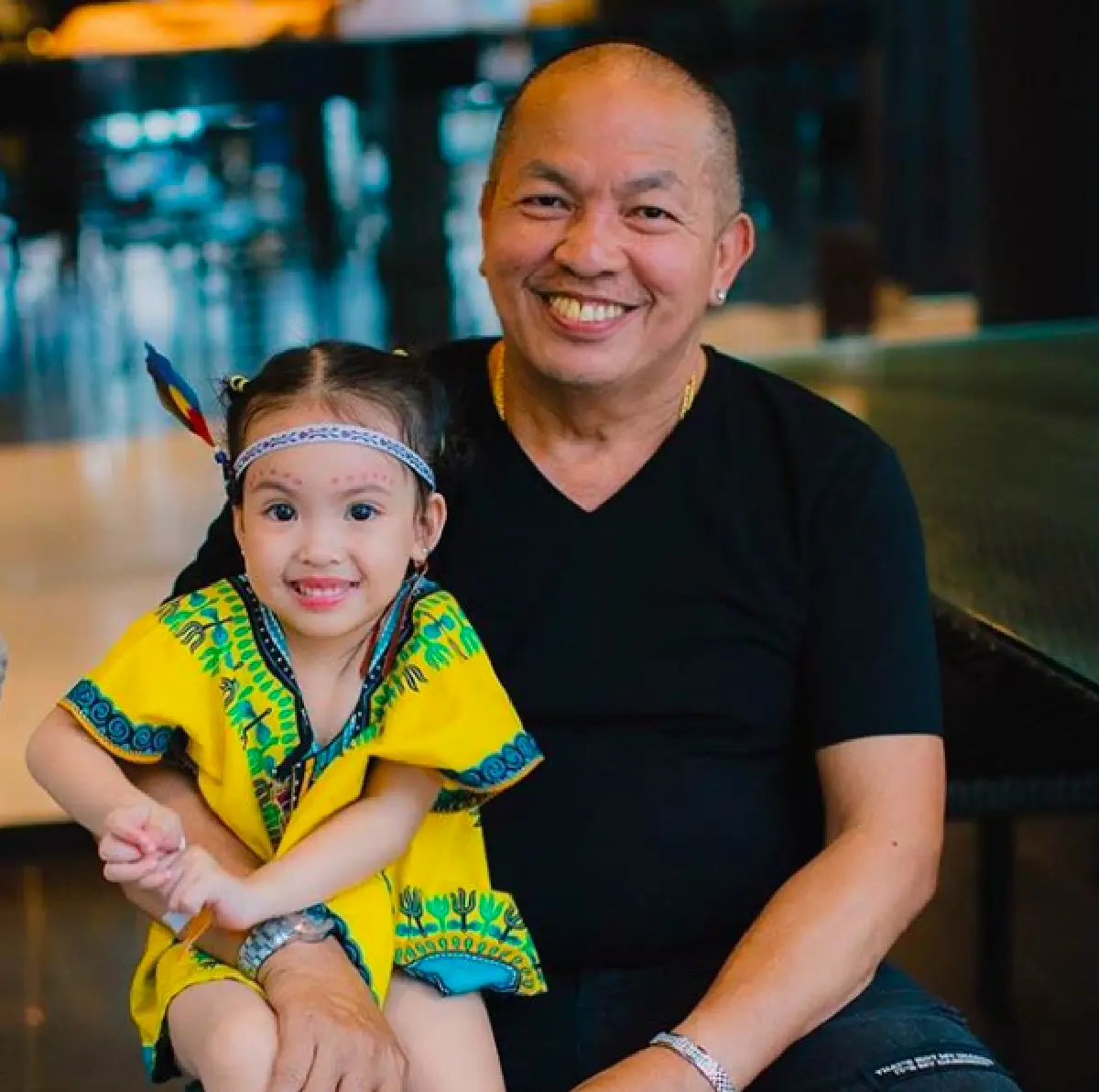 ยิ่งโตยิ่งน่ารัก “น้องณิลลา” หลานสาว "ค่อม ชวนชื่น” ลูกสุดน่ารักของ “แบงค์ แบล็ควานิลลา-ไอซ์”