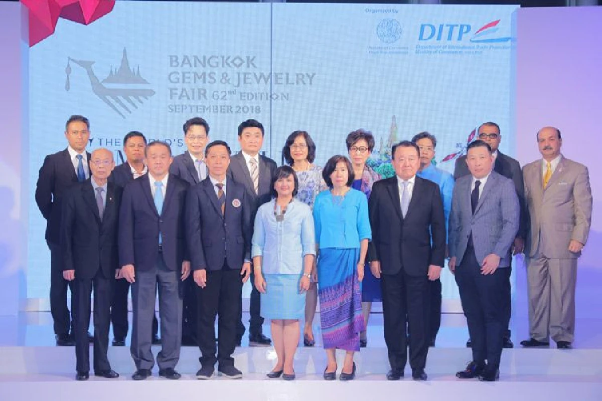 พาณิชย์ ชูอัญมณีและเครื่องประดับไทยใน งานบางกอกเจมส์ ครั้งที่ 62