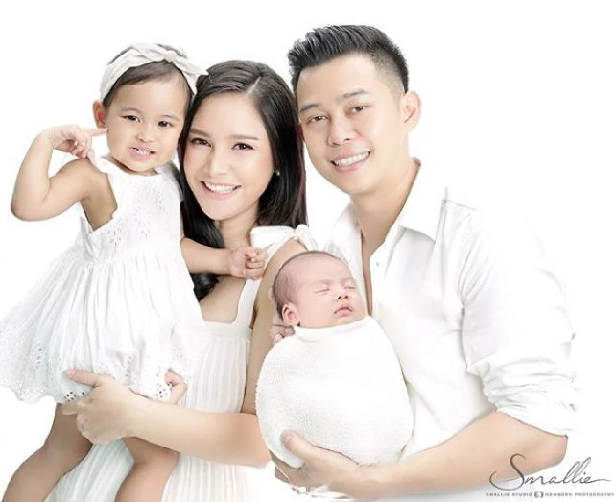 รักน้องคนเดียว! 10 ภาพน่าเอ็นดู เจ้าขา-เจ้าคุณ ลูกแม่กระแต ศุภักษร