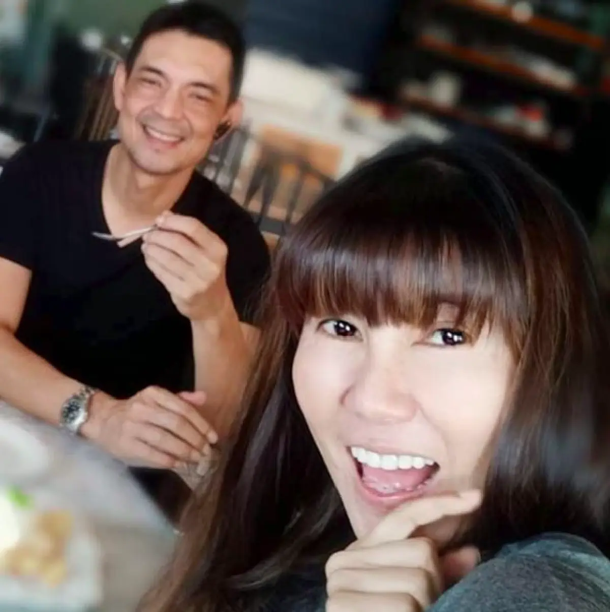 ”แก้ว” โพสต์ภาพมุมหวานๆ กับ “เสธ.ต๊อด” ครบรอบ 14 ปี