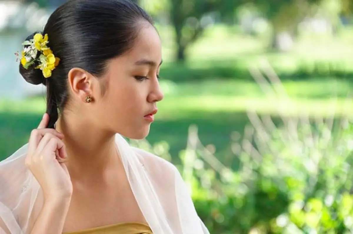 10 ภาพ "น้องมุก รปภัช” เจ้าของบท "มณีจันทร์” ลูกสาว "แม่นุ่น ดารัณ"