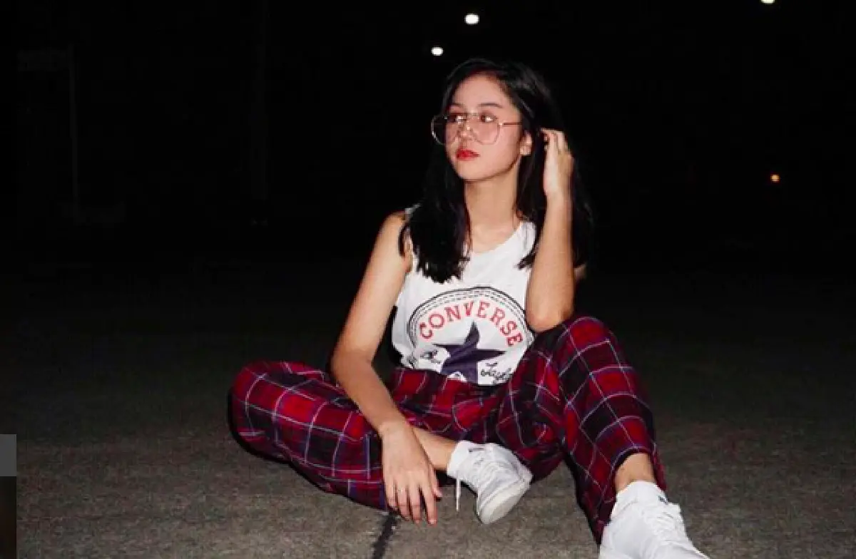 10 ภาพ "น้องมุก รปภัช” เจ้าของบท "มณีจันทร์” ลูกสาว "แม่นุ่น ดารัณ"