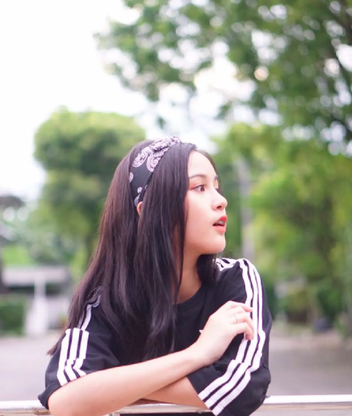 10 ภาพ "น้องมุก รปภัช” เจ้าของบท "มณีจันทร์” ลูกสาว "แม่นุ่น ดารัณ"