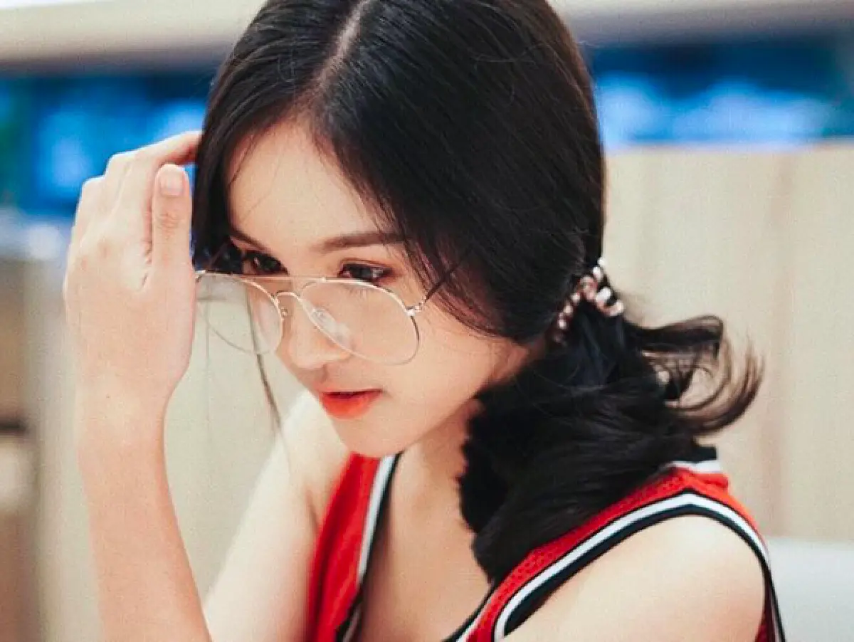 10 ภาพ "น้องมุก รปภัช” เจ้าของบท "มณีจันทร์” ลูกสาว "แม่นุ่น ดารัณ"