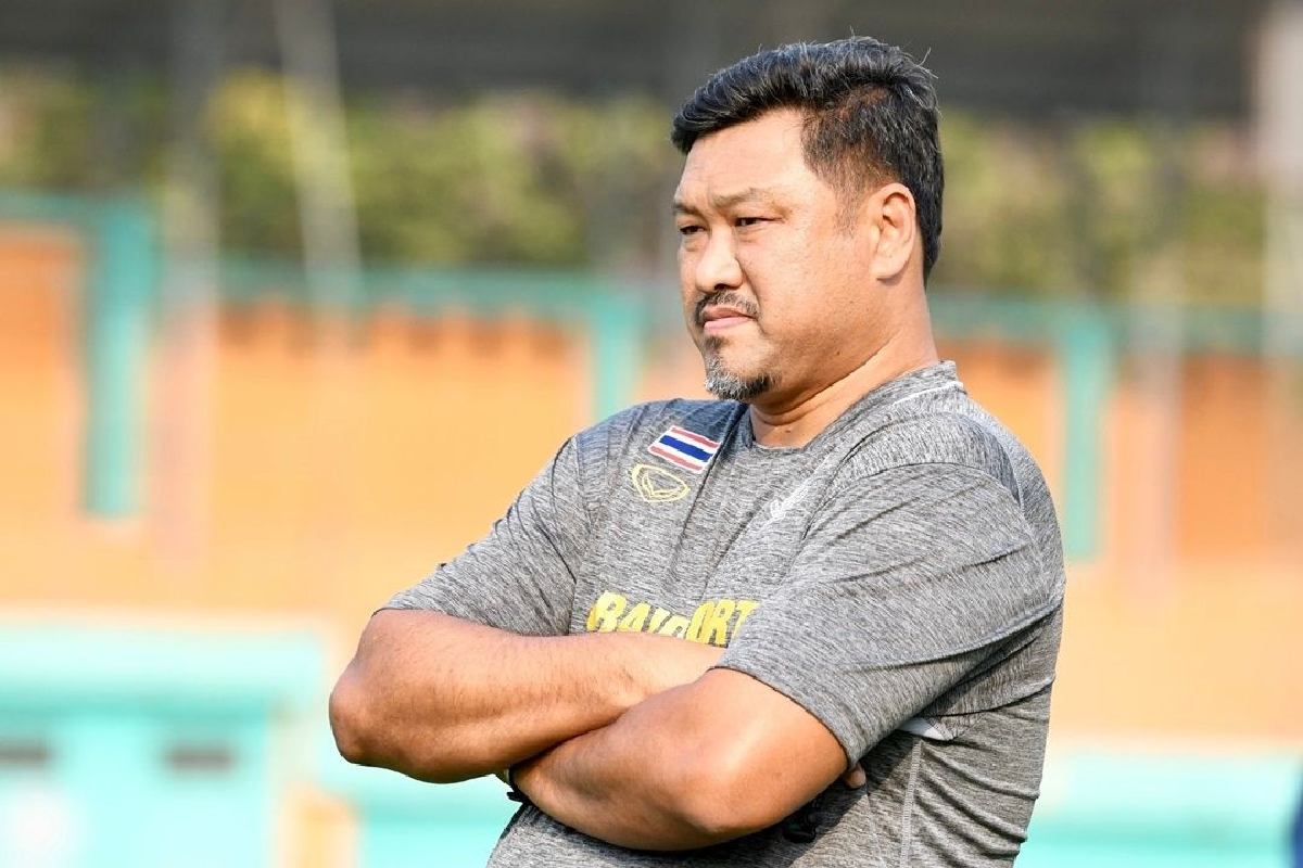 "โค้ชโย่ง" ตั้งเป้าคว้าชัยเหนือบังคลาเทศ "โค้ชโย่ง" ตั้งเป้าคว้าชัยเหนือบังคลาเทศ