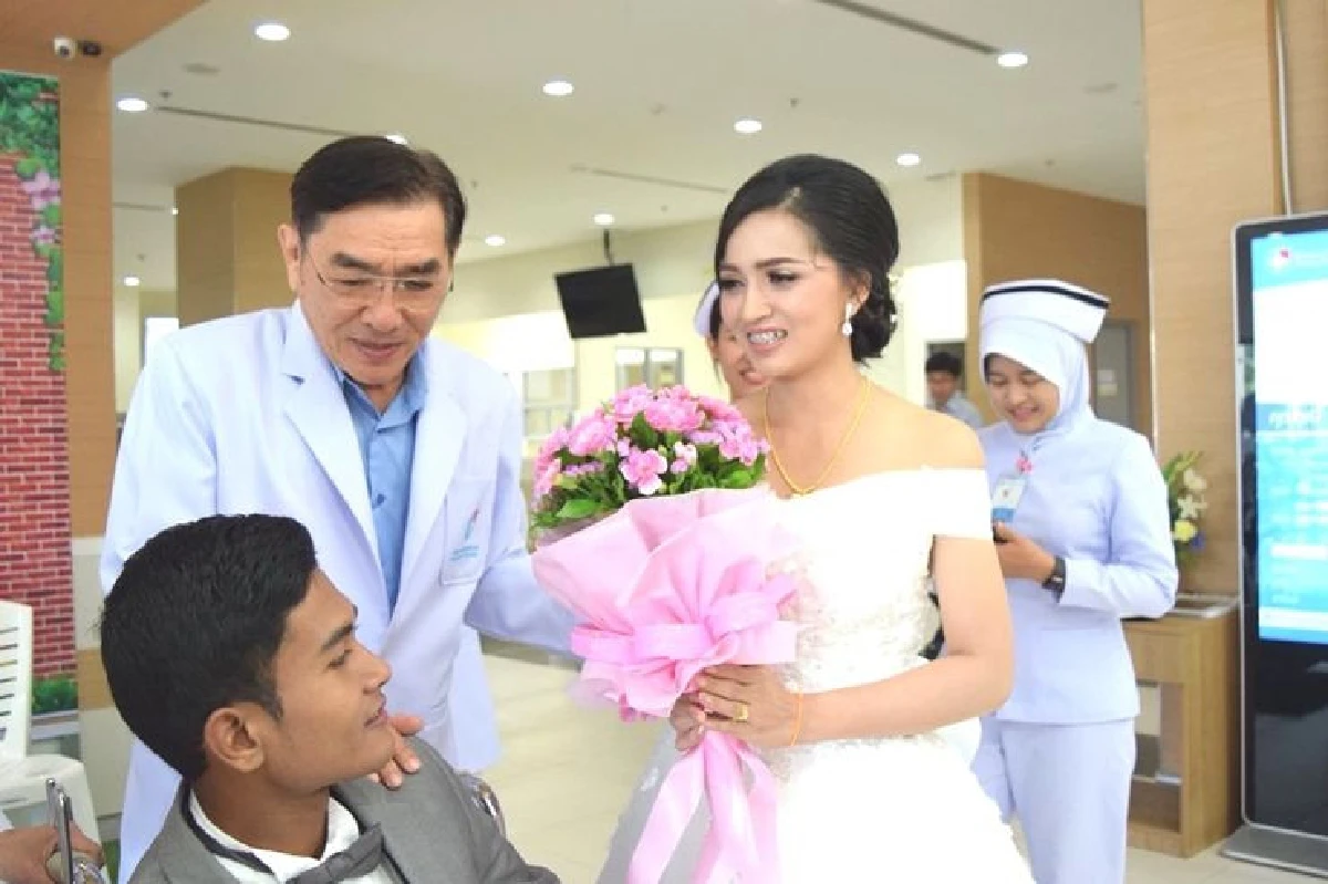 คู่รักจัดงานแต่งในรพ.เหตุเจ้าบ่าวล้มป่วยไข้เลือดออก