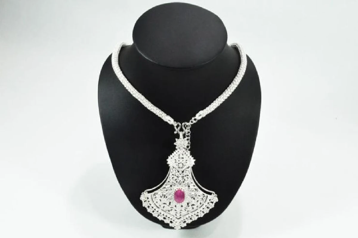 พิสมัย ผุยพรม ครูช่างศิลป์แห่งแผ่นดิน