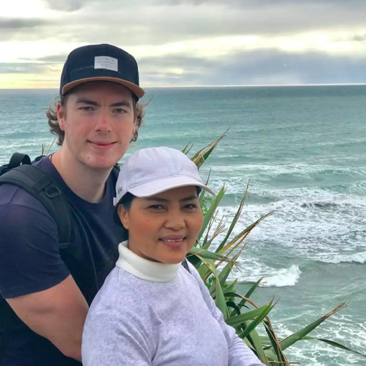 "สุนารี” เผยเคล็ดลับมัดใจสามีเด็ก แม้อายุห่างกัน 21 ปี ไม่ใช่ปัญหา