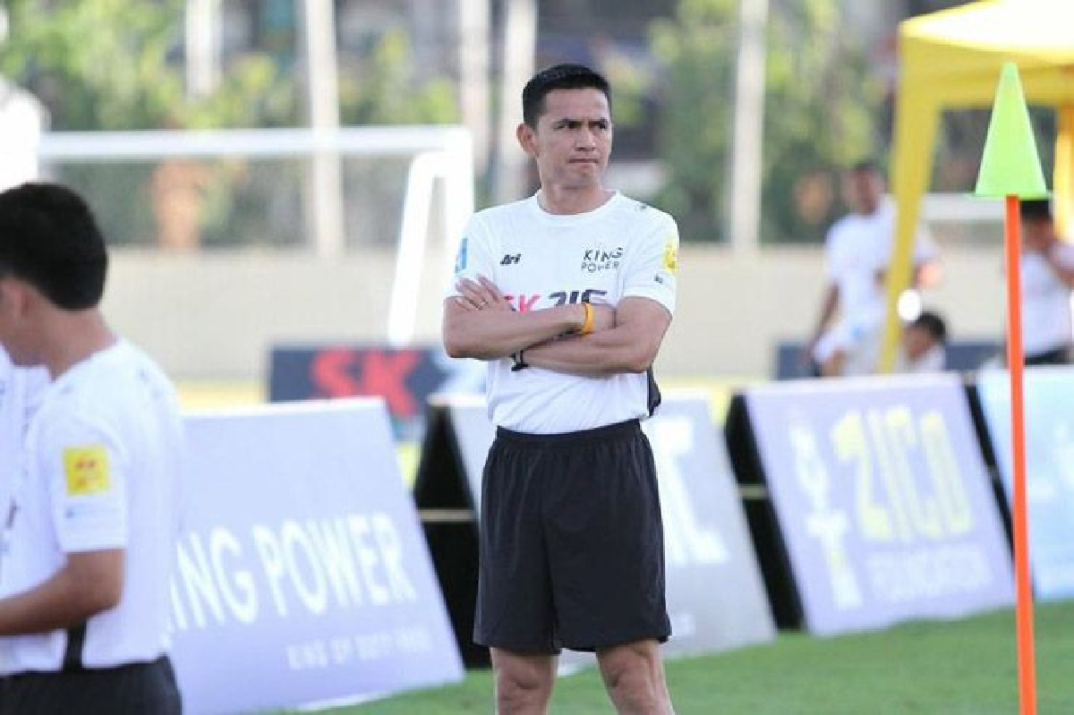 ซิโก้ สานฝันเยาวชนไทย เล่นฟุตบอลดีได้ไปอังกฤษ ซิโก้ สานฝันเยาวชนไทย เล่นฟุตบอลดีได้ไปอังกฤษ