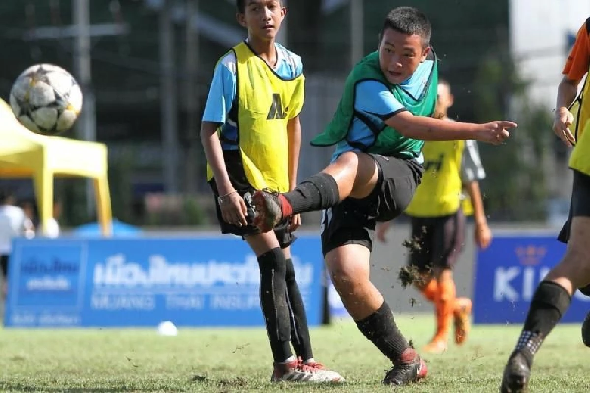 ซิโก้ สานฝันเยาวชนไทย เล่นฟุตบอลดีได้ไปอังกฤษ