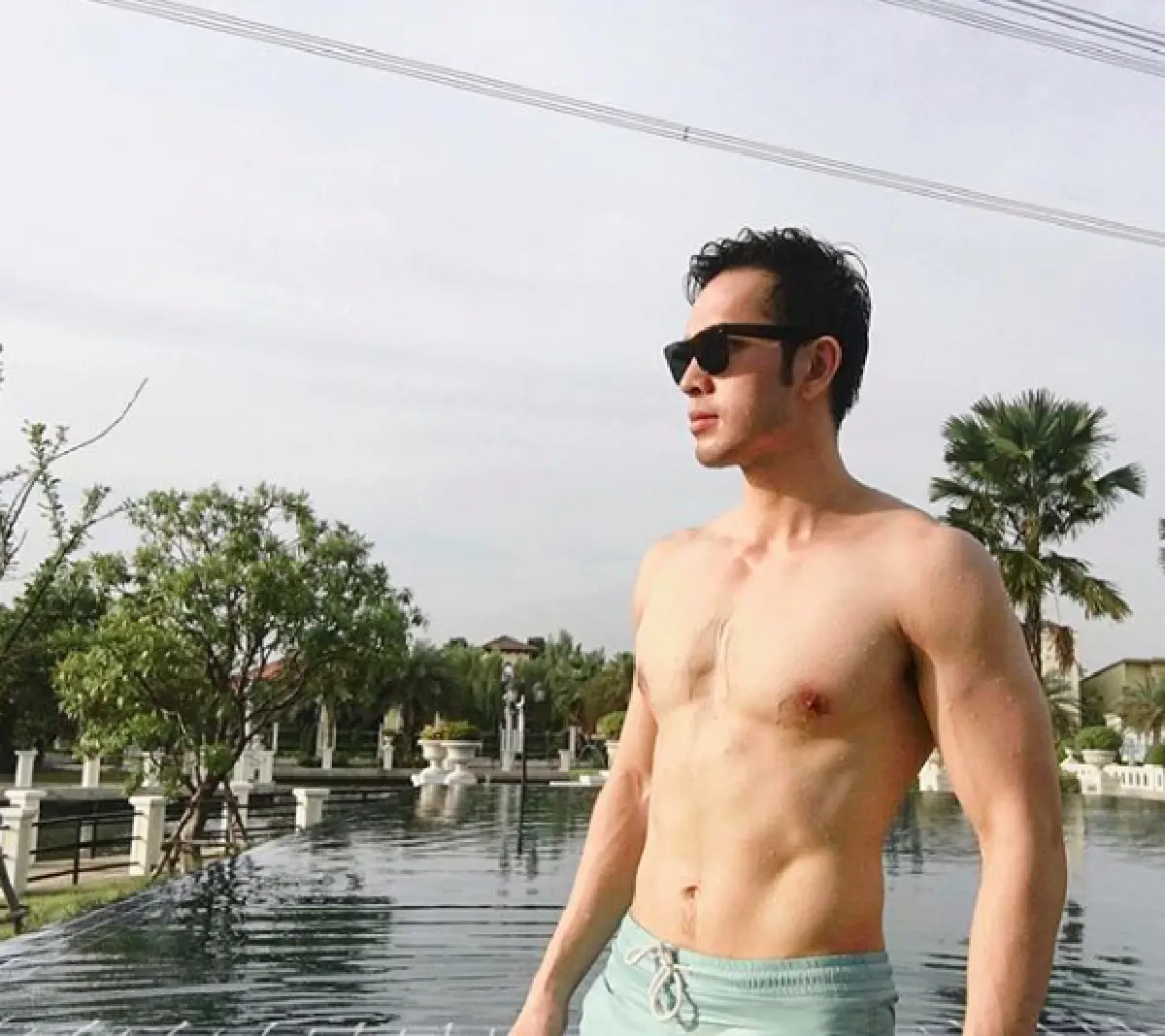 10 ภาพคุณพ่อหุ่นสุดแซ่บ “บอย ภาสกร” กับลูกชายสุดน่ารัก “น้องดาวิน”