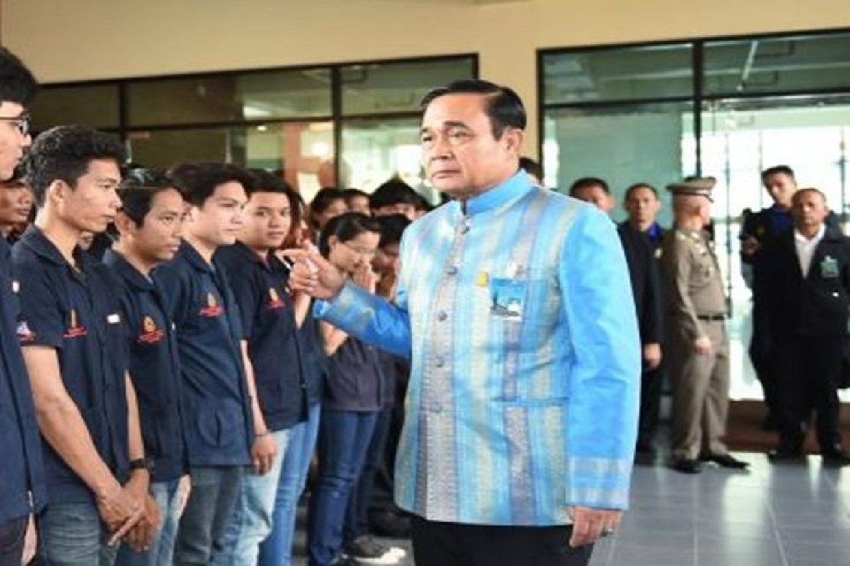 "บิ๊กตู่"ย้ำเลือกตั้ง 24 กพ.62 เมิน"ปู"ทวิต "บิ๊กตู่"ย้ำเลือกตั้ง 24 กพ.62 เมิน"ปู"ทวิต