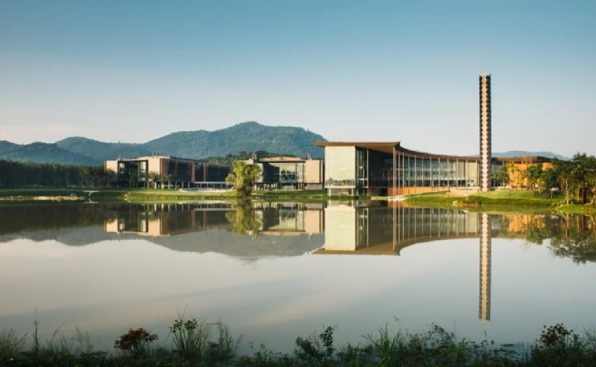 สมเด็จพระเทพรัตนราชสุดาฯ สยามบรมราชกุมารี เสด็จพระราชดำเนินไปทรงเปิด 2 อาคาร สถาบันวิทยสิริเมธี (VISTEC) วังจันทร์วัลเลย์