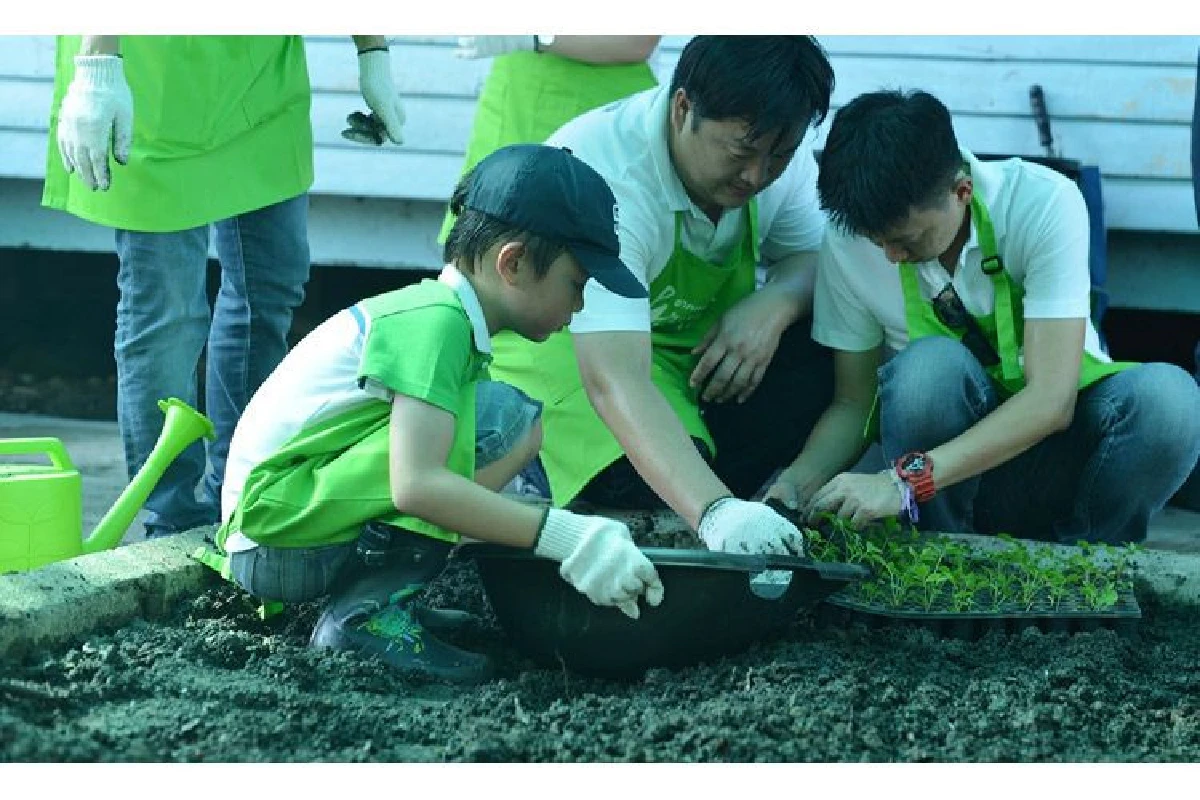 อาคเนย์นำร่องโรงเรียนต้นแบบ สร้างสวนผักอินทรีย์ ส่งเสริมสุขภาพดีอย่างยั่งยืน