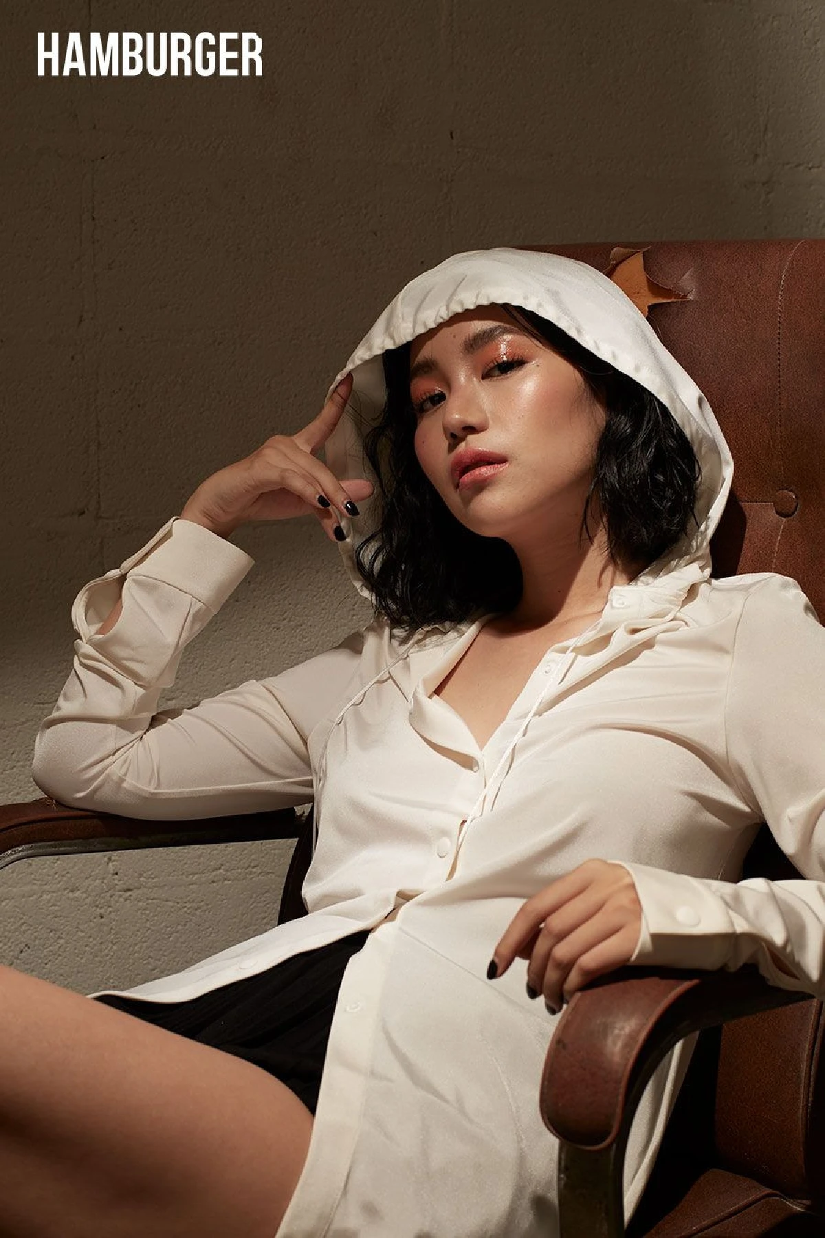 เด็กใหม่มาแรง! คิทตี้ ชิชา ยกระดับความเซ็กซี่ขึ้นปกแฮมเบอร์เกอร์