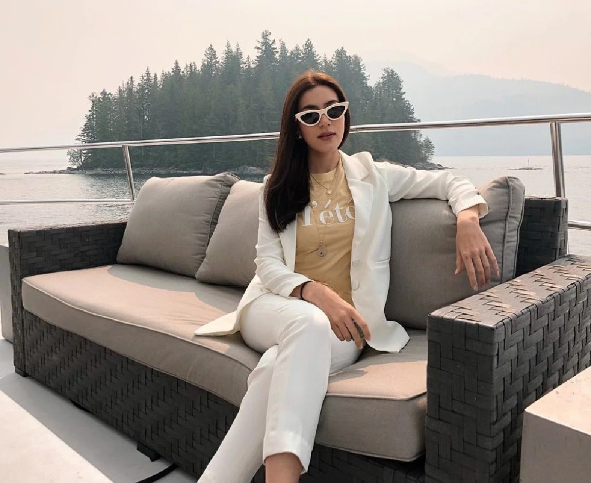 คิมเบอร์ลี่ เซลฟี่แนบชิด เจสสิก้า อวดความสวยคูณสองที่แคนาดา
