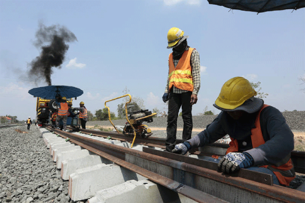พะเยาขอเอี่ยวรถไฟเด่นชัย-เชียงของ พะเยาขอเอี่ยวรถไฟเด่นชัย-เชียงของ