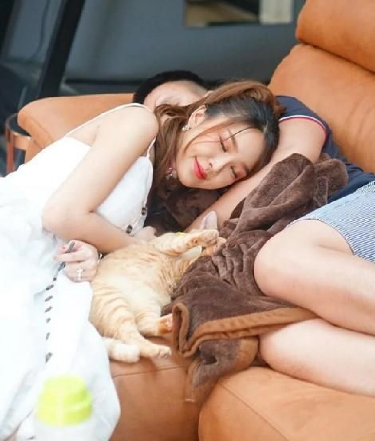 หญิงแย้ อวดภาพสวีทมุ้งมิ้งกับคู่หมั้น ลั่นกินเด็กเป็นอมตะ