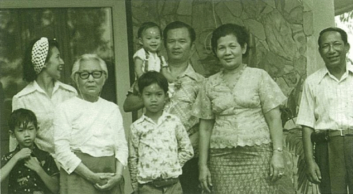 ดร.ทวารัฐ สูตะบุตร คนดีของประเทศชาติและประชาชน ดร.ทวารัฐ สูตะบุตร คนดีของประเทศชาติและประชาชน