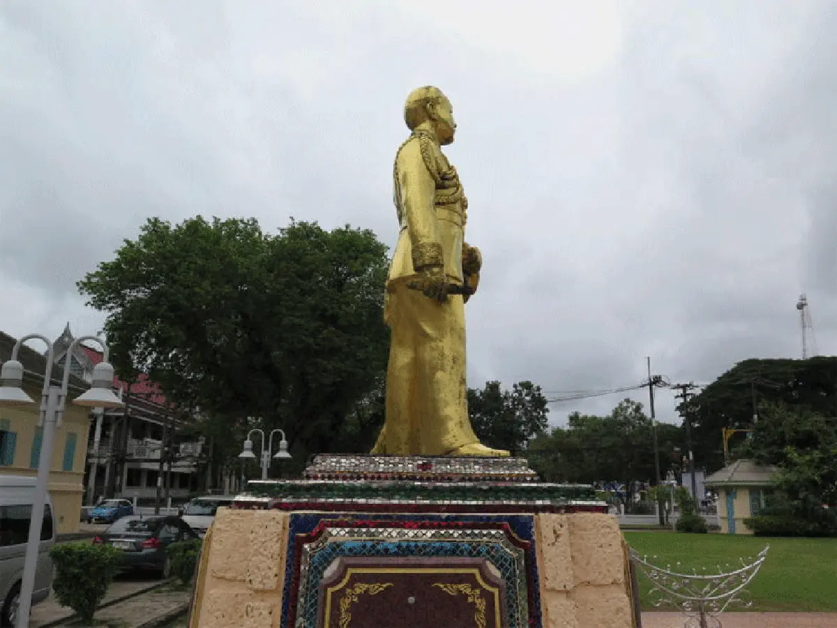 พระบรมรูปรัชกาลที่ 5 หอจดหมายเหตุ จันทบุรี