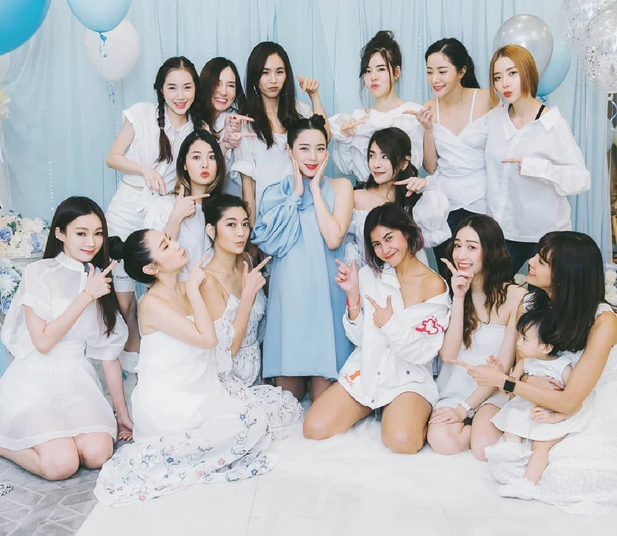 ชมภาพปาร์ตี้ต้อนรับ "น้องไทก้า" ลูกชายคนแรกของ "เพชรจ้า-นิวเคลียร์"