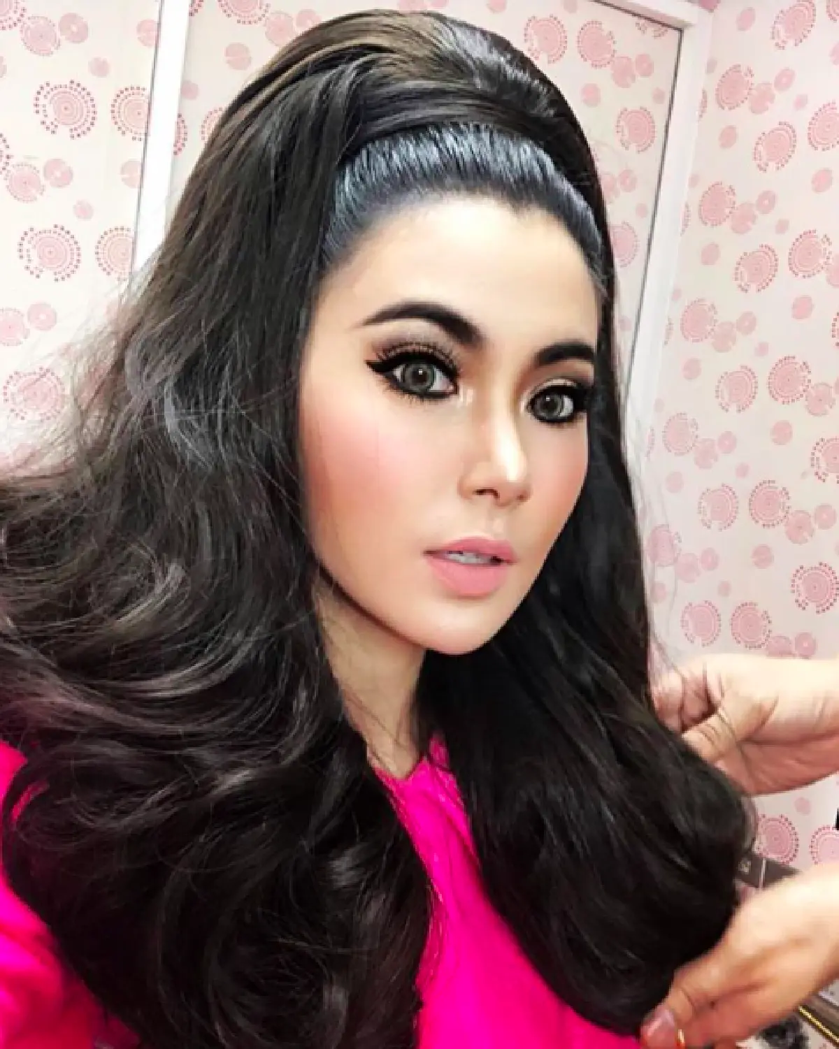 สวยมาก! “จ๊ะจ๋า” แปลงโฉมเป็น “Priscilla Presley” ภรรยาของ “Elvis Presley”