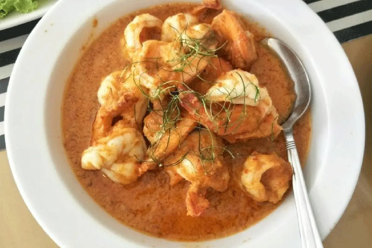 ‘บ้าน-น้ำ-จันทร์ by คุณาวุฒิ’ ริมน้ำบางปะกง