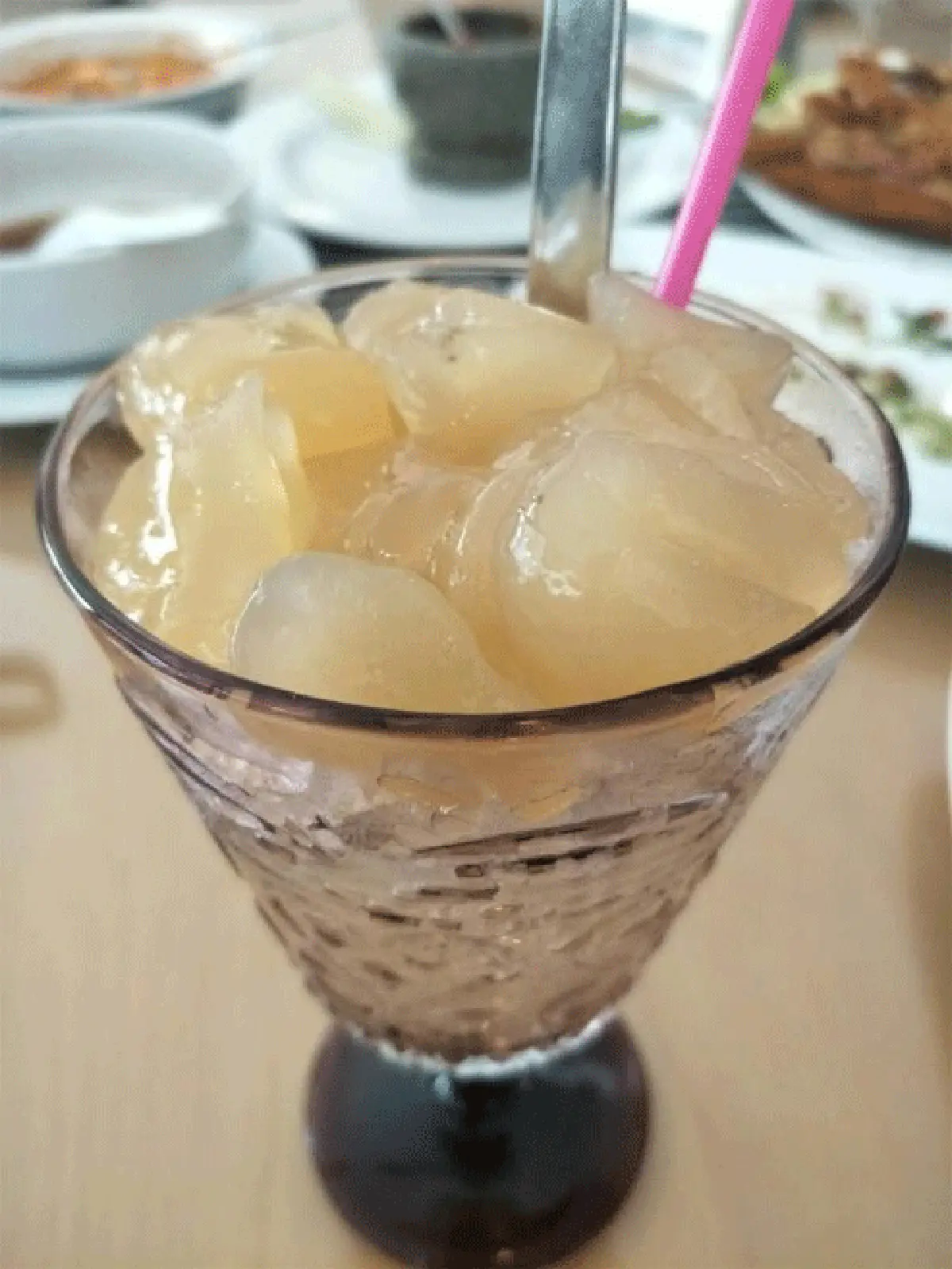 ‘บ้าน-น้ำ-จันทร์ by คุณาวุฒิ’ ริมน้ำบางปะกง