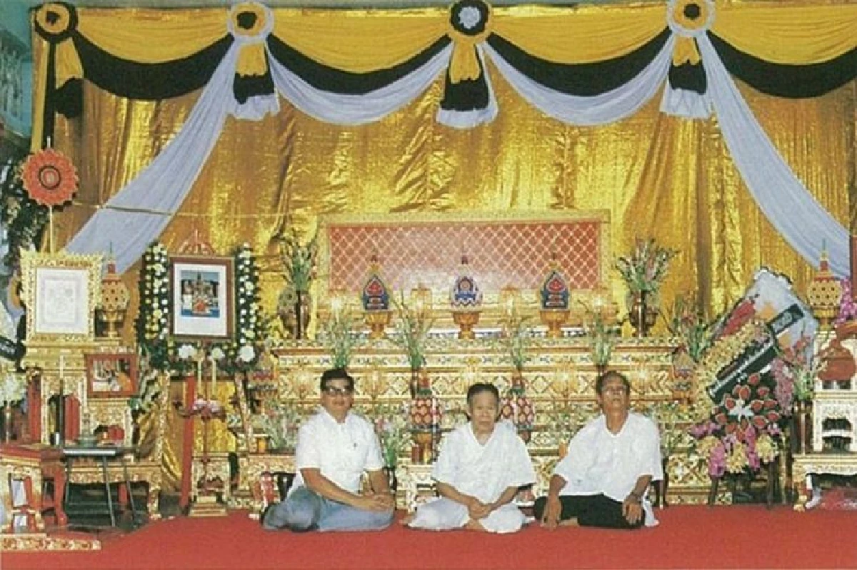 พระครูประสม ผู้มีอุปการคุณ ต่อสมาคมสงเคราะห์สหายศิลปิน