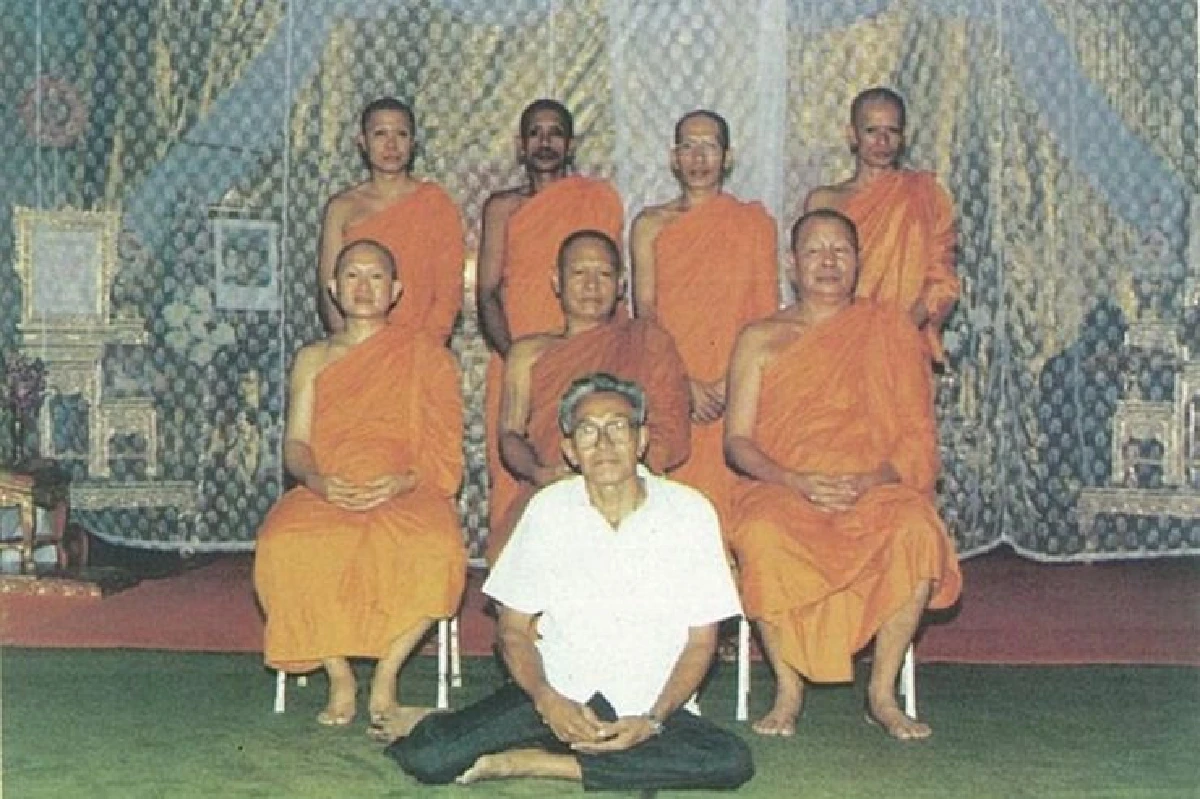 พระครูประสม ผู้มีอุปการคุณ ต่อสมาคมสงเคราะห์สหายศิลปิน